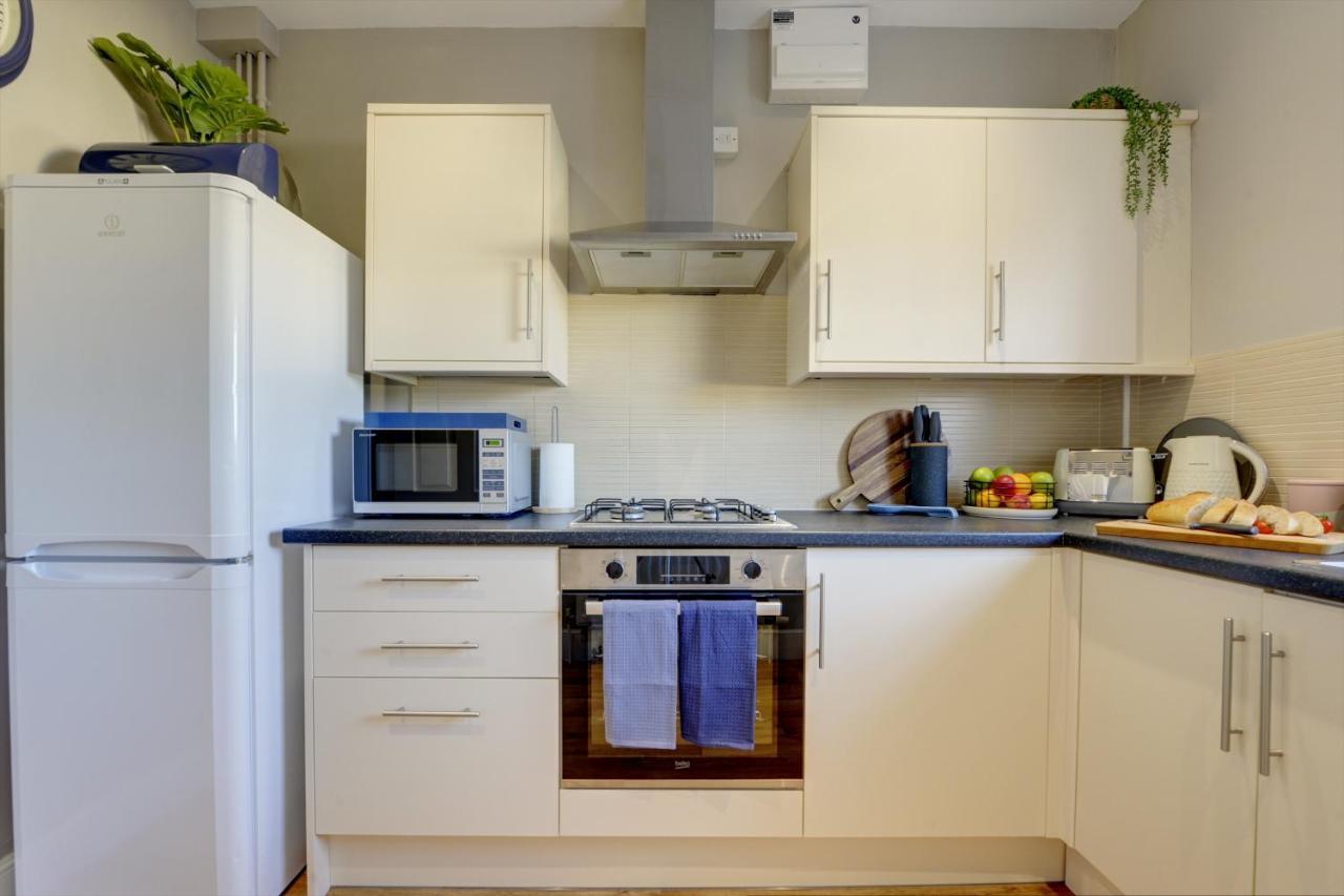 Regency Nest By Spa Town Property - Stylish 3 Bedroom Apartment On 2 Floors, Central ليمينغتون المظهر الخارجي الصورة